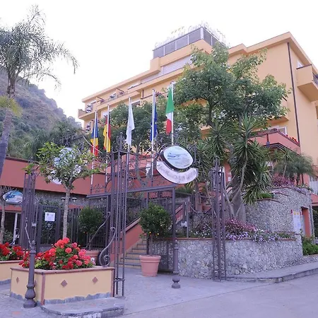 Art Diamond Naxos Taormina Otel Giardini Naxos