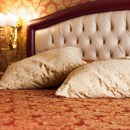 Art Diamond Naxos Taormina