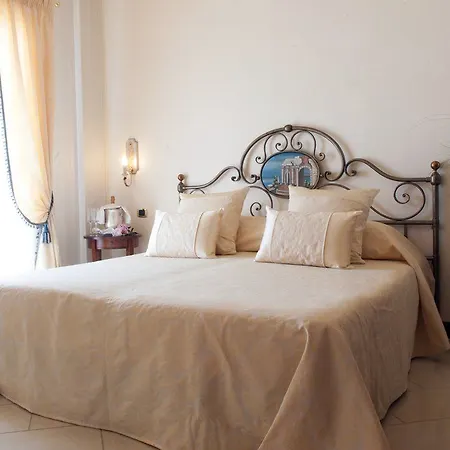 Art Diamond Naxos Taormina