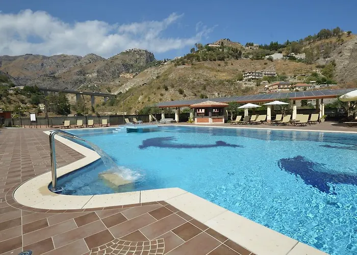 Hotel Art Diamond Naxos Taormina 4*