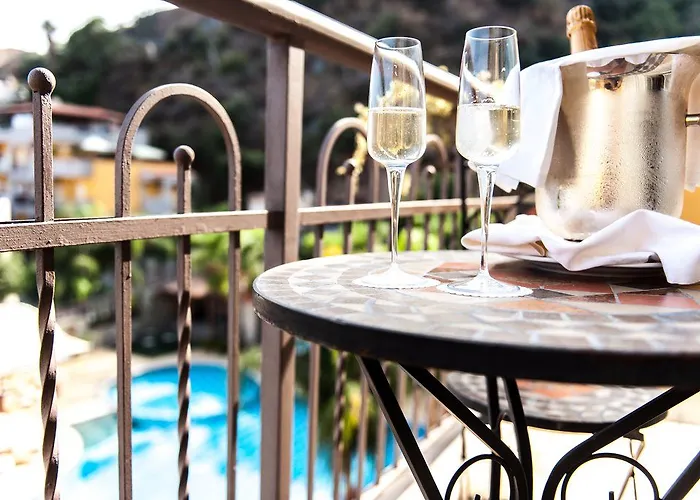 Art Diamond Naxos Taormina 4*