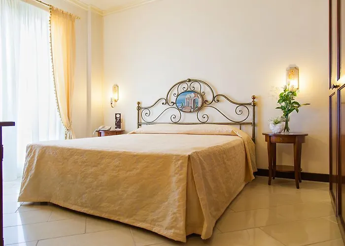 Hotel Art Diamond Naxos Taormina 4*