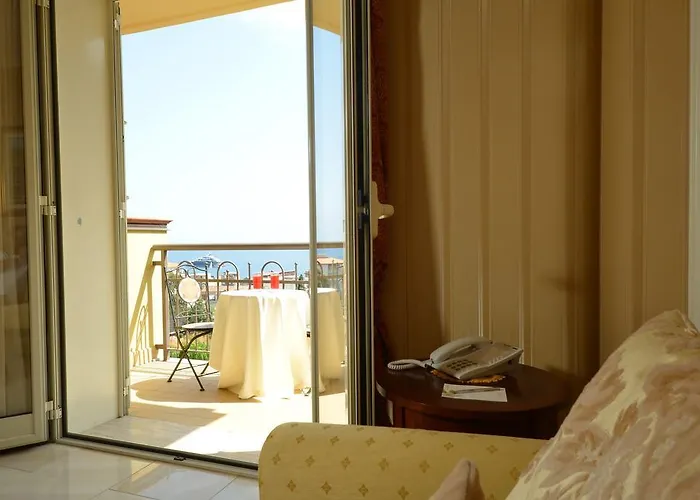 Art Diamond Naxos Taormina 4*