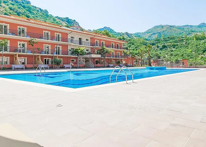 Hotel Art Diamond Naxos Taormina 4*